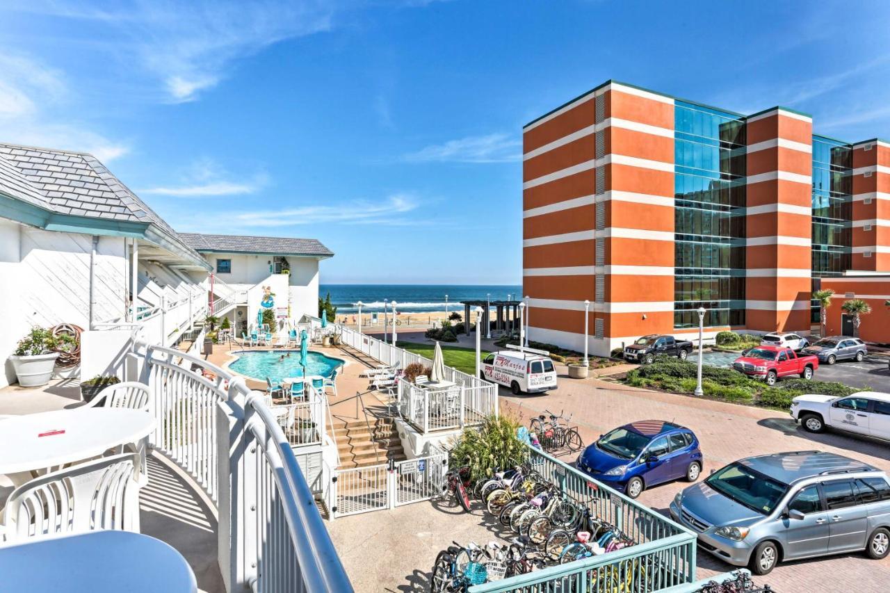 Chic Virginia Beach Retreat - Pool, Steps To Beach Екстер'єр фото