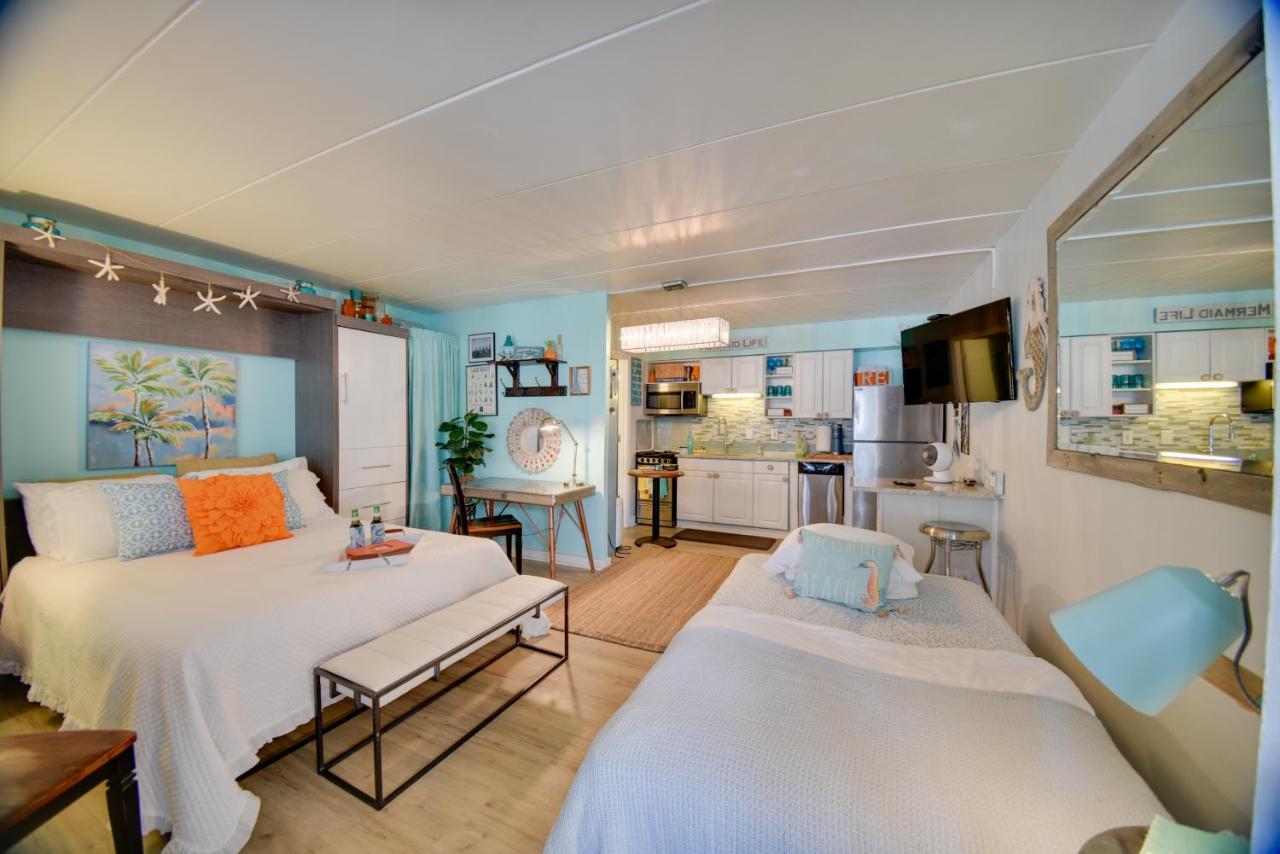 Chic Virginia Beach Retreat - Pool, Steps To Beach Екстер'єр фото