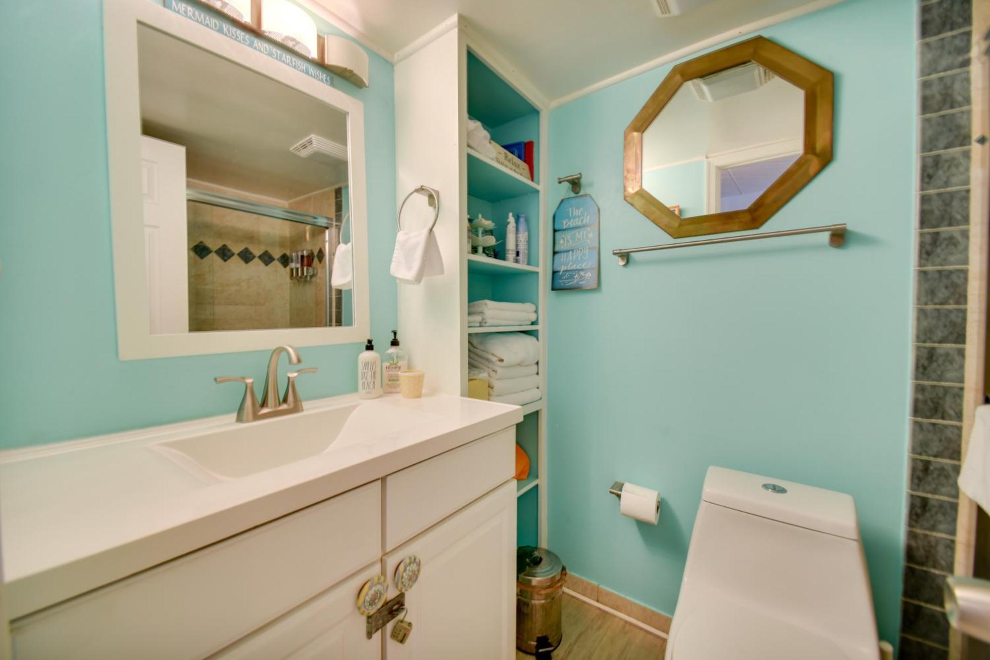 Chic Virginia Beach Retreat - Pool, Steps To Beach Екстер'єр фото